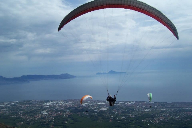  Vuelo en parapenle con vistas al Vesubio 